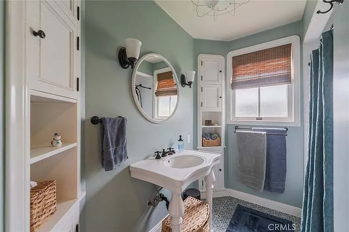 331 N Pine St — Photo 10