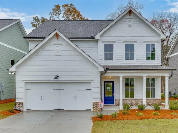 6040 Morrow Dr, Flowery Branch, GA 30542