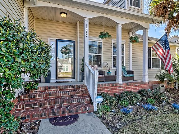 4th image of 1247 Rockwood Rd