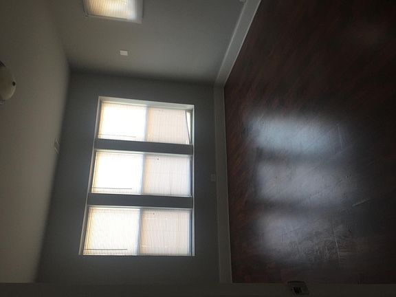 5th image of 3835 W North Ave