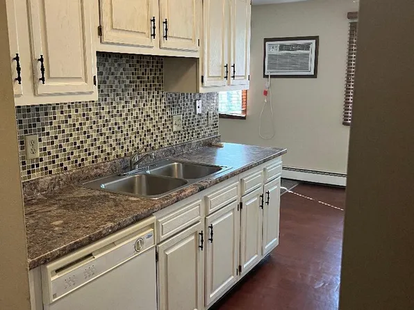 724 W 17th St APT 5, Sioux Falls, SD 57104