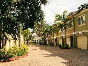 1st image of 4907 Bayshore Blvd Unit 104
