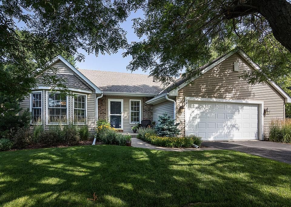 1st image of 591 Worchester Cir
