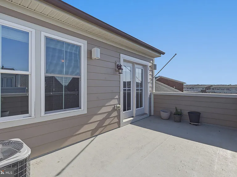 3589 Katherine Way — Photo 51