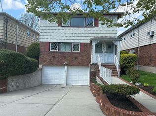 14607 25th Rd, Flushing, NY 11354