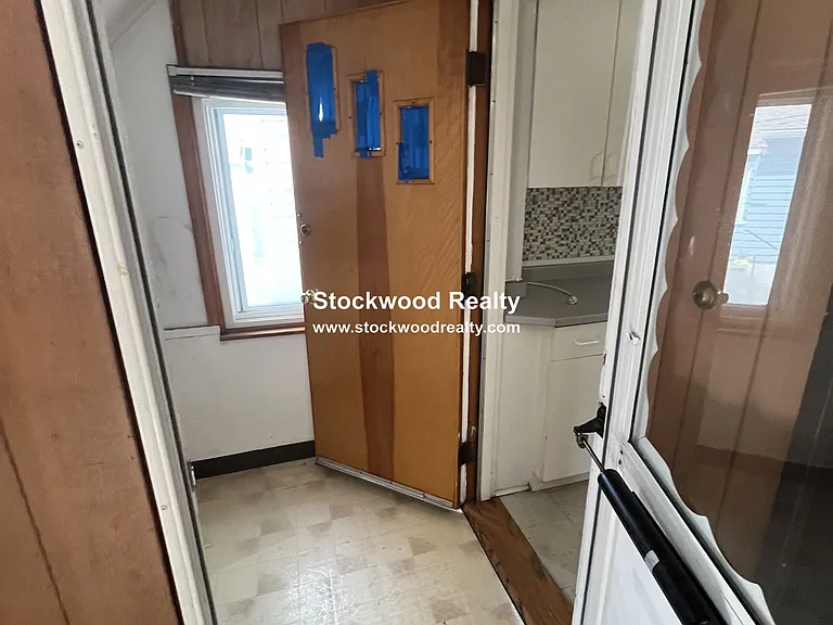 109 Wordsworth St #1 — Photo 28