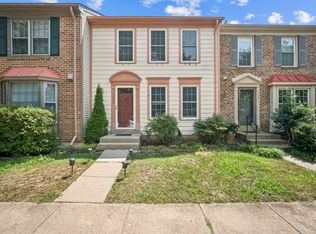 5403 New London Park Dr, Fairfax, VA 22032