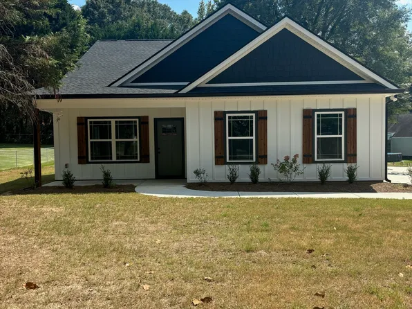 616 Windy Hill Rd, Griffin, GA 30224