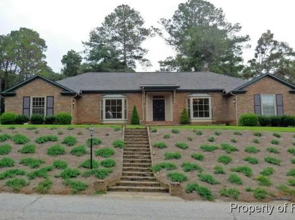 2011 Winterlochen Rd, Fayetteville, NC 28305
