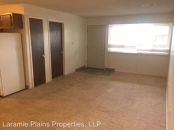 2nd image of 1415 E Gibbon St #1415