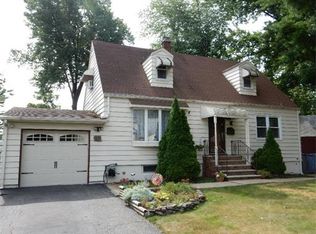 58 Demorest Ave, Avenel, NJ 07001