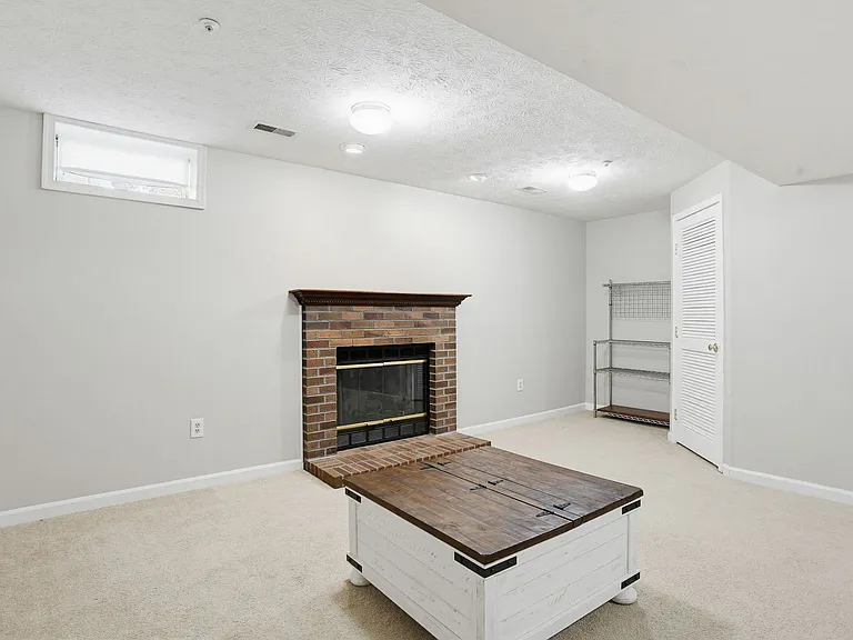 8000 Brightlight Pl — Photo 29