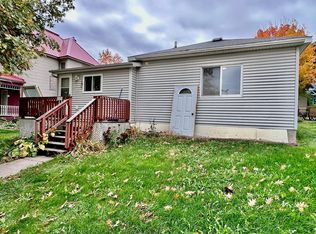 113 Oak St S, Mabel, MN 55954