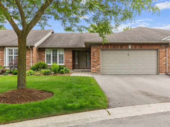 1755 Louise Blvd #7, London, ON N6G 5G4