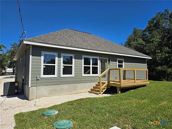 4th image of 333 Oak Springs Dr