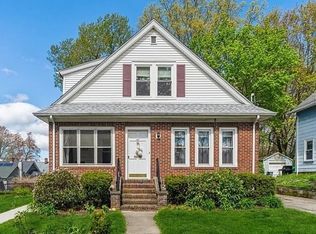 42 Evers St, Worcester, MA 01603