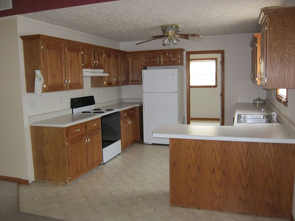 2nd image of 22194 Hedge Rd