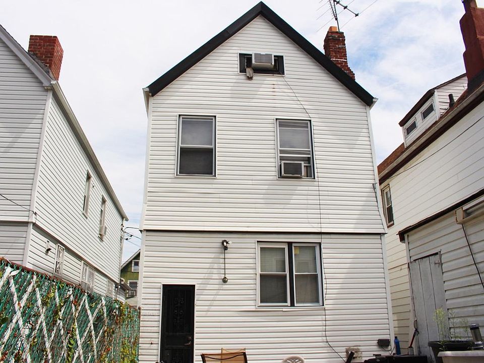 2nd image of 8846 74th Pl
