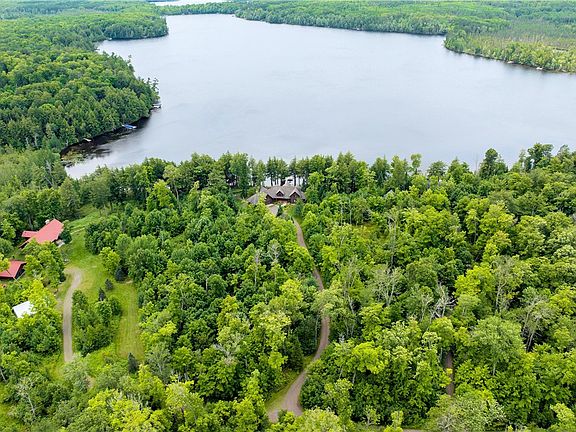 3rd image of 47545 Chapinwood Road