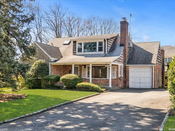 38 Vanderbilt Drive, Great Neck, NY 11020