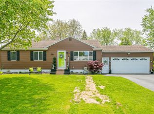 31 W Garden Dr, Rochester, NY 14606