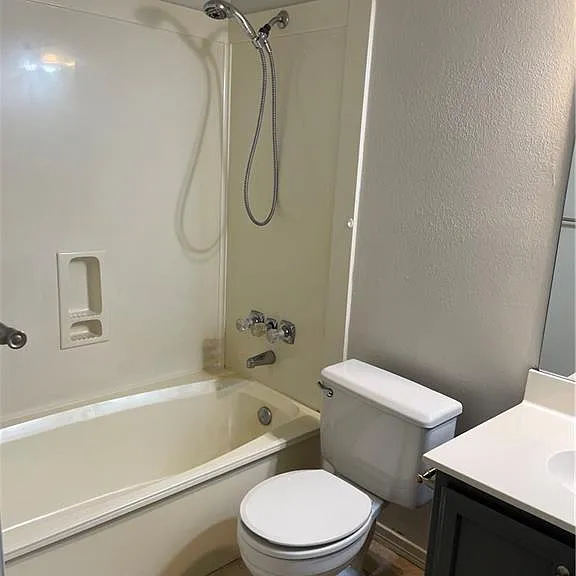 2828 Brandywine Cir — Photo 11