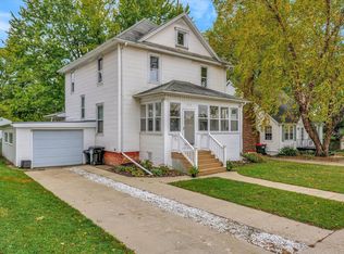 454 E Summer St, Paxton, IL 60957