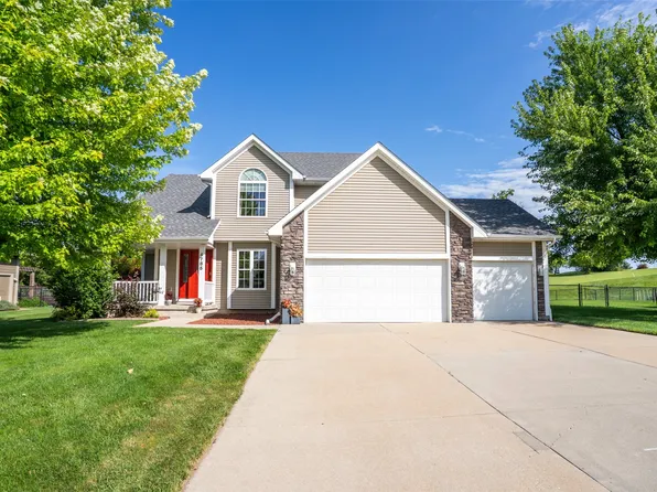 4785 Windsor Cir, Pleasant Hill, IA 50327