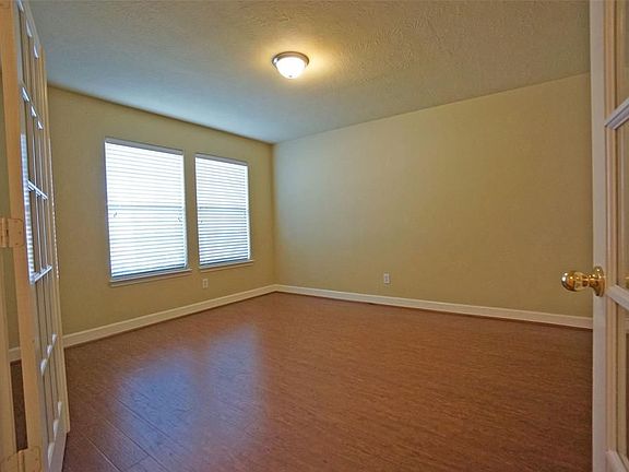 3rd image of 24414 Cornell Park Ln