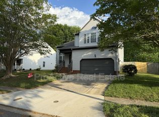3813 Sterncroft Dr, Virginia Beach, VA 23456