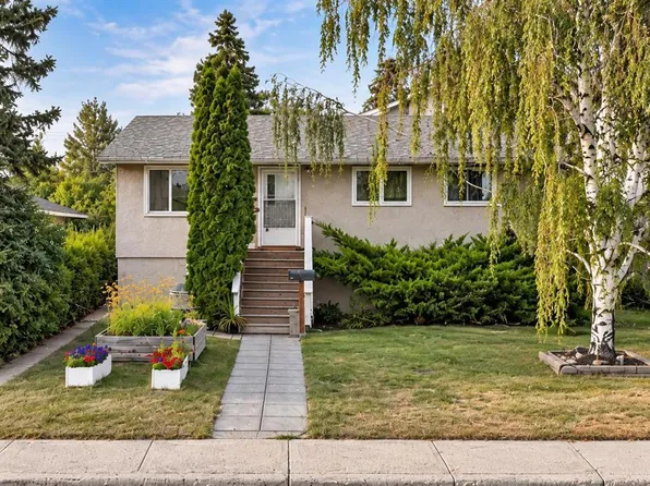 8344 S 47th Ave NW, Calgary, AB T3B 1Z7