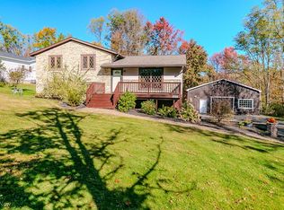 10978 Fairmount Rd, Newbury, OH 44065