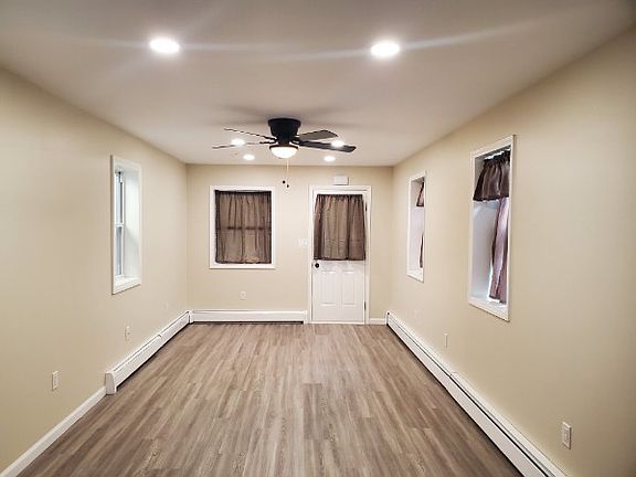 4th image of 211-213 4th St