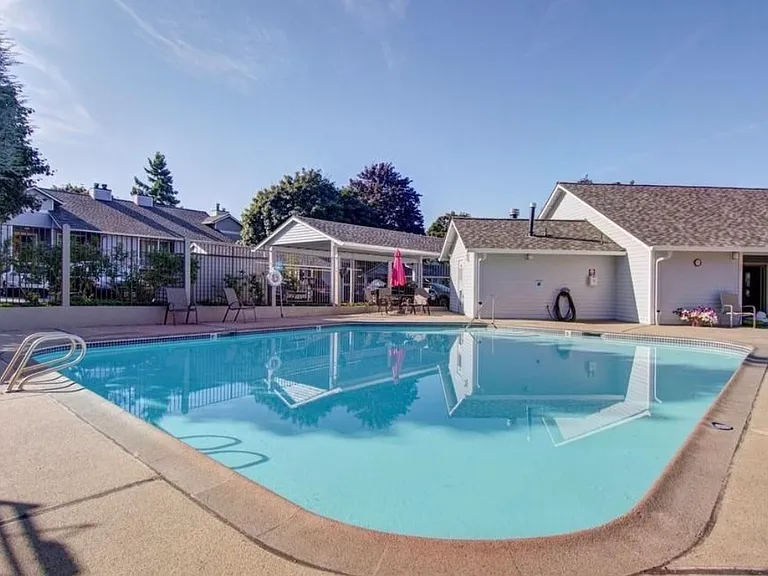 86 Kingsgate Rd #H201 — Photo 10