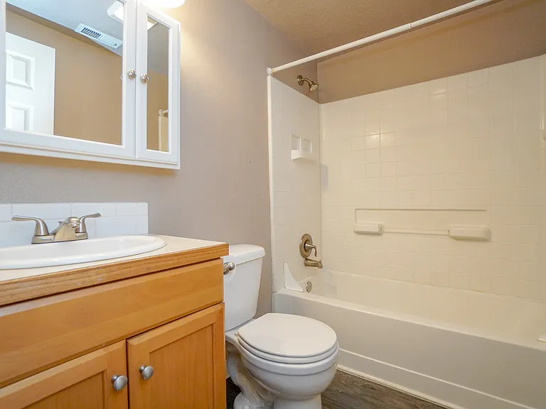 2210 S Owyhee St — Photo 13
