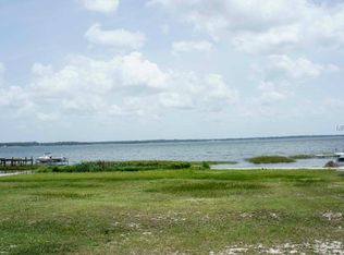 13078 E Highway 25, Ocklawaha, FL 32179