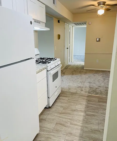 Cambridge Woods Apartments — Photo 5