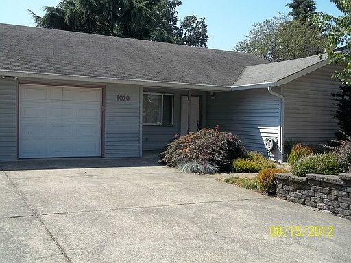 2nd image of 1010 Sierra Vista Dr