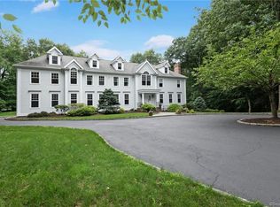 443 Brambly Hedge Cir, Fairfield, CT 06824