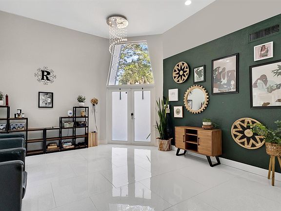 4th image of 5702 Melaleuca Drive
