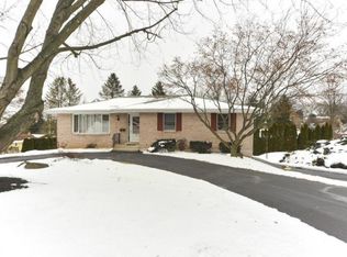 1403 Springside Dr, Lancaster, PA 17603