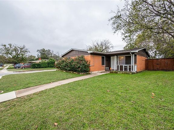 4th image of 1448 Stafford Dr