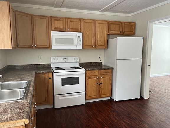 3rd image of 103 Maple St #3