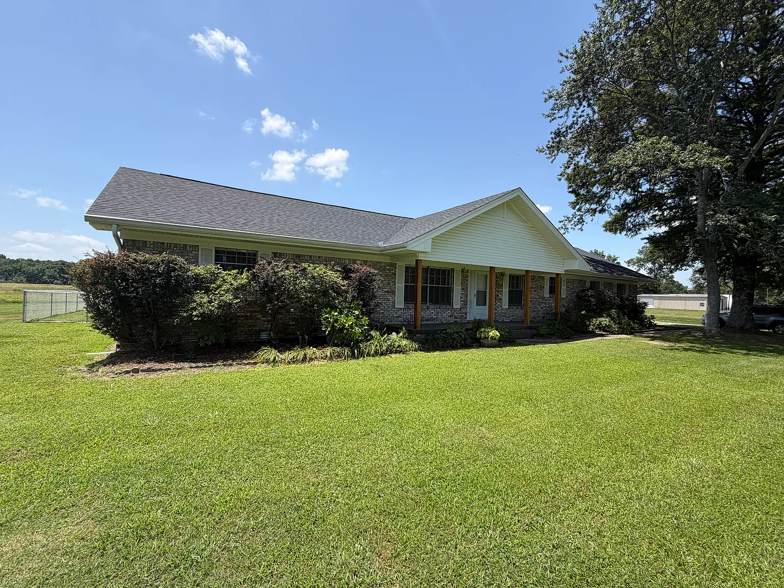 14738 Faulkner Lake Rd — Photo 2