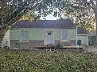 1905 Oleander Dr, La Marque, TX 77568