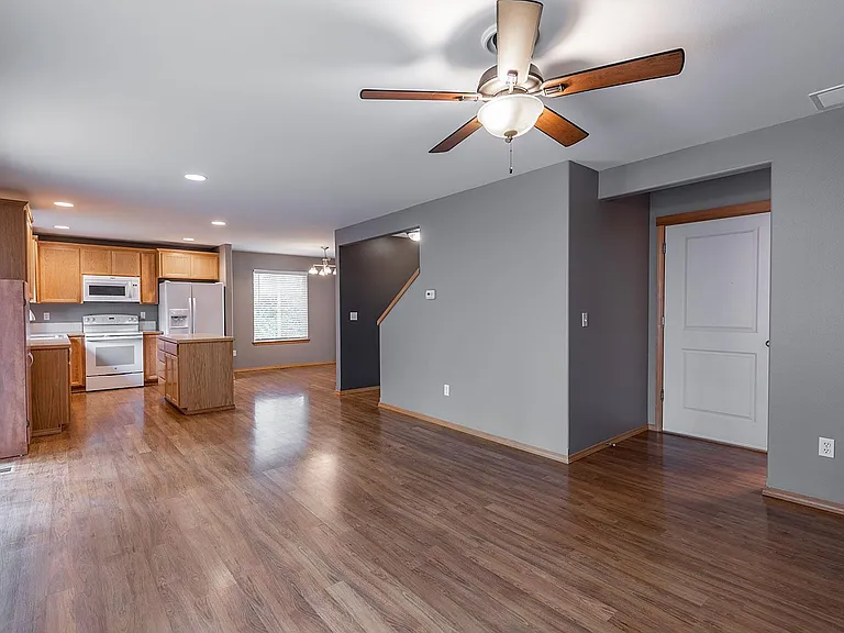 11325 22nd St SE — Photo 4