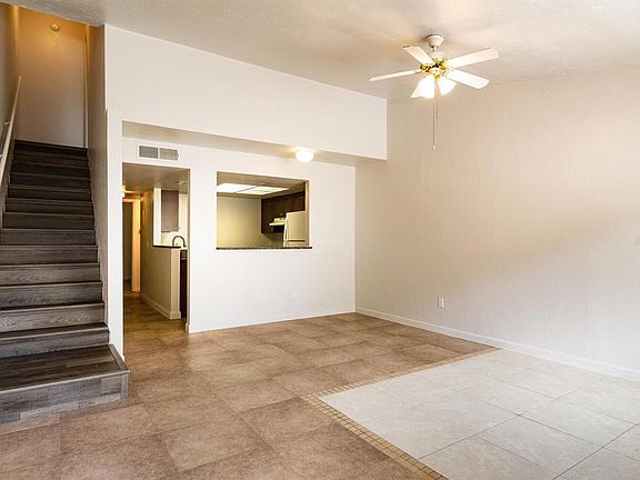 3rd image of 2508 SW 35th Pl #E26