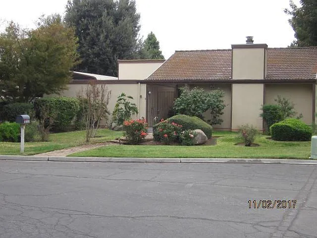 5222 E Orleans Ave photo 1