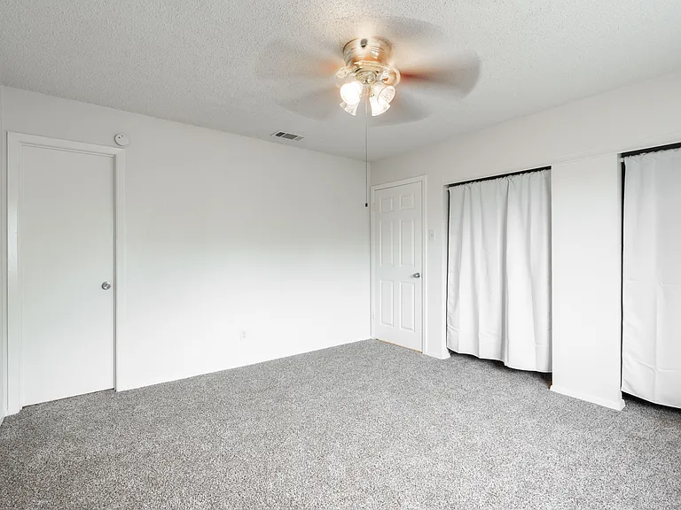 5417 Knollridge Dr — Photo 9