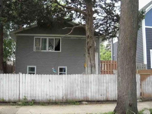 3005 Queen Ave N, Minneapolis, MN 55411